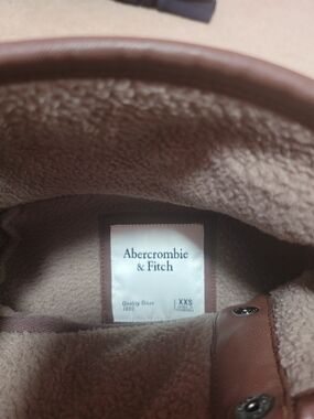 Abercrombie & Fitch Women's Brown Sherpa-Lined  Sweater